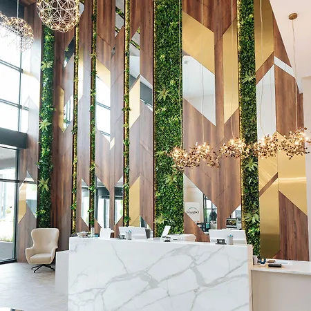 Empula & Residences *