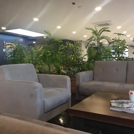 Hotell Empula & Residences