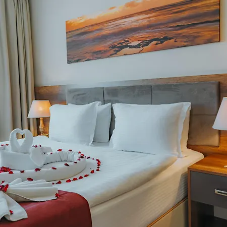 Empula & Residences Kaşüstü