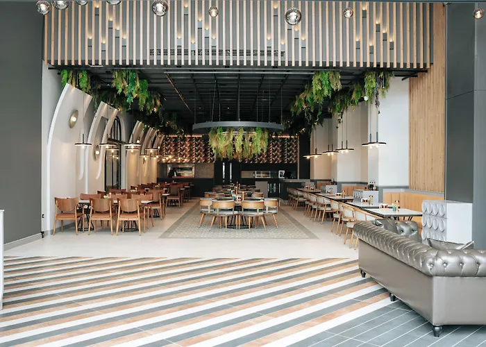 Empula & Residences *