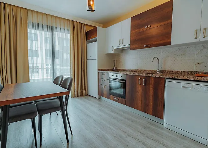 Empula & Residences Hotel *